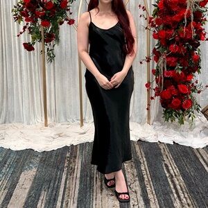 Elegant Black Slip Midi Maxi Dress